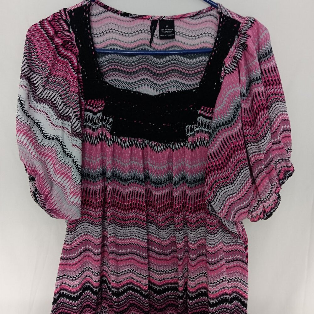 New Directions‎ Women's Pink and Black Blouse Crochet size Med